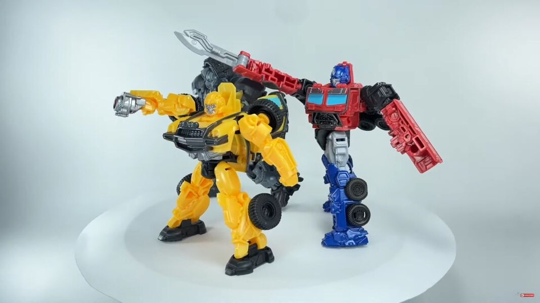 Transformers Rise Of The Beasts Offroad Bumblebee In Hand Image  (35 of 35)